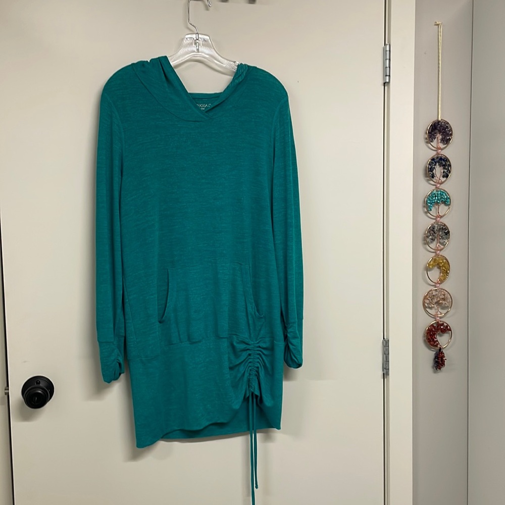 NEW without tags Beyond Yoga Ruched Hoodie
